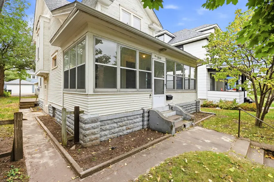 2636 Aldrich Avenue S, Minneapolis, MN 55408 - #3