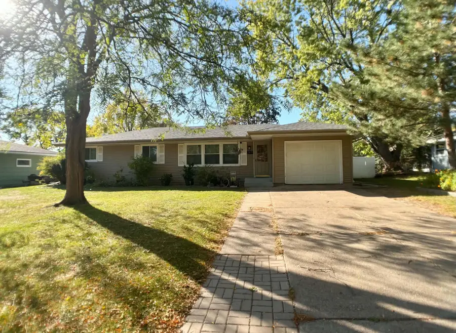 2819 Farrington Street, Roseville, MN 55113 - #3