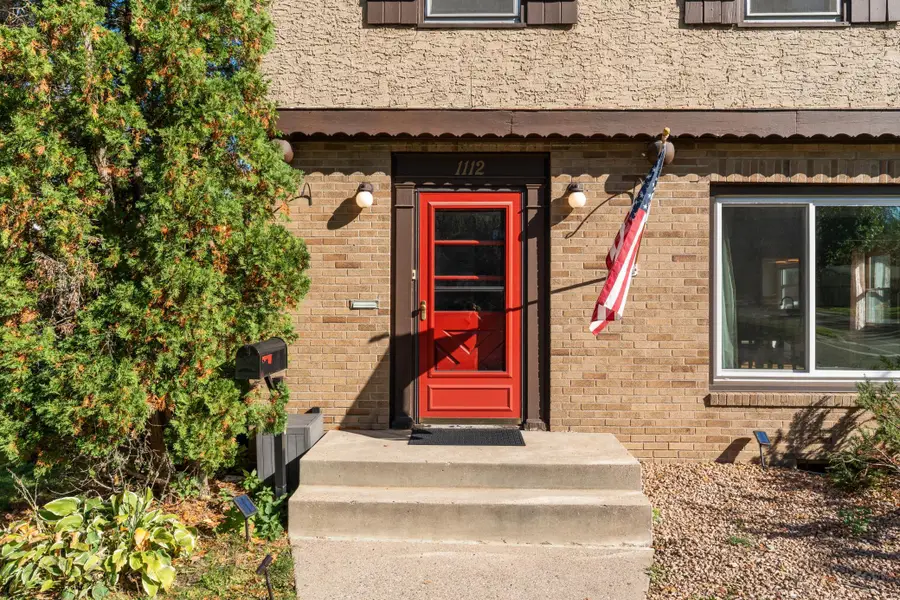 1112 Seminole Avenue, West Saint Paul, MN 55118 - #2