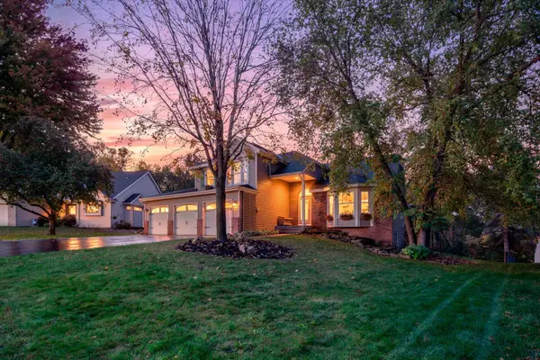 12723 Durham Way, Apple Valley, MN 55124
