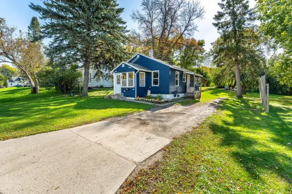 810 E Junius Avenue, Fergus Falls, MN 56537