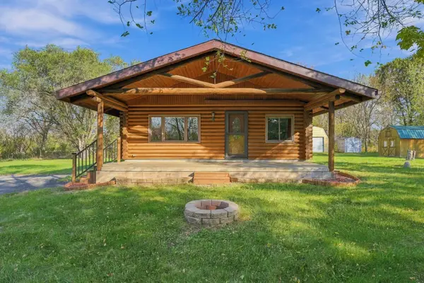 792 Holden Lane, Hudson, WI 54016
