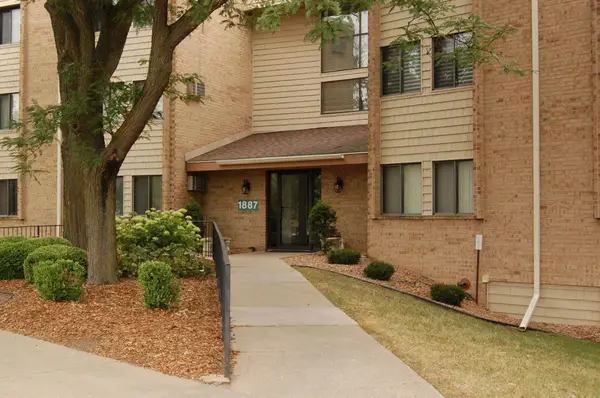1887 Silver Bell Road #219, Eagan, MN 55122