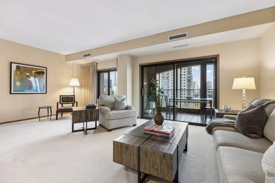 1235 Yale Place #908, Minneapolis, MN 55403 - #3