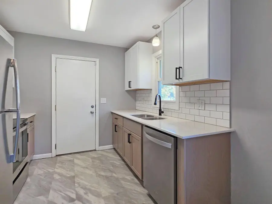9312 Oakland Avenue S, Bloomington, MN 55420 - #3