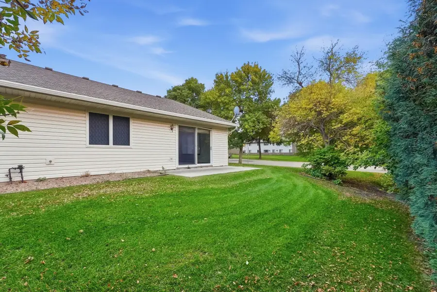 324 Valley View Drive Se, Willmar, MN 56201 - #3