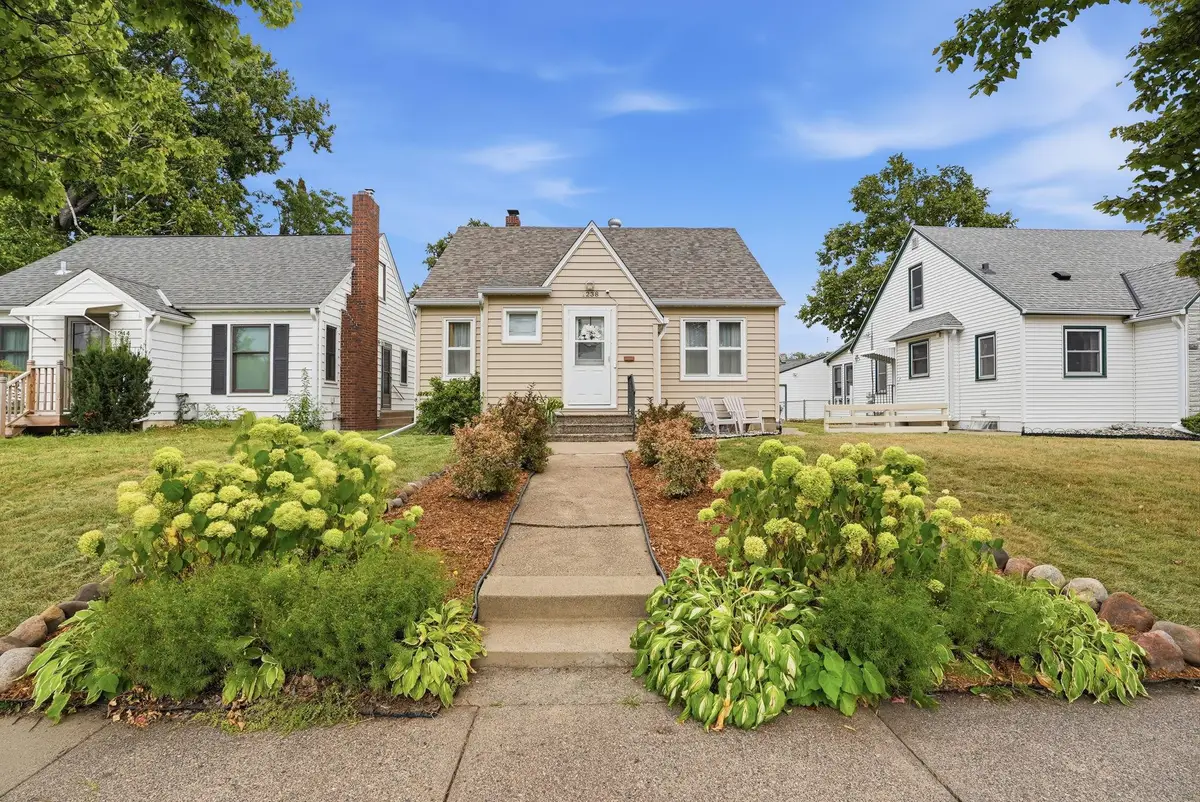 1238 Grotto Street N, Saint Paul, MN 55117 - #1