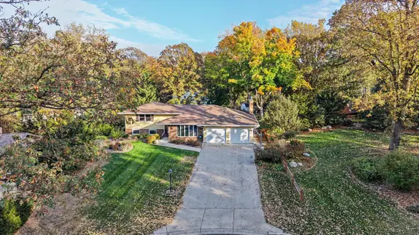 3081 Laverne Court N, Lake Elmo, MN 55042