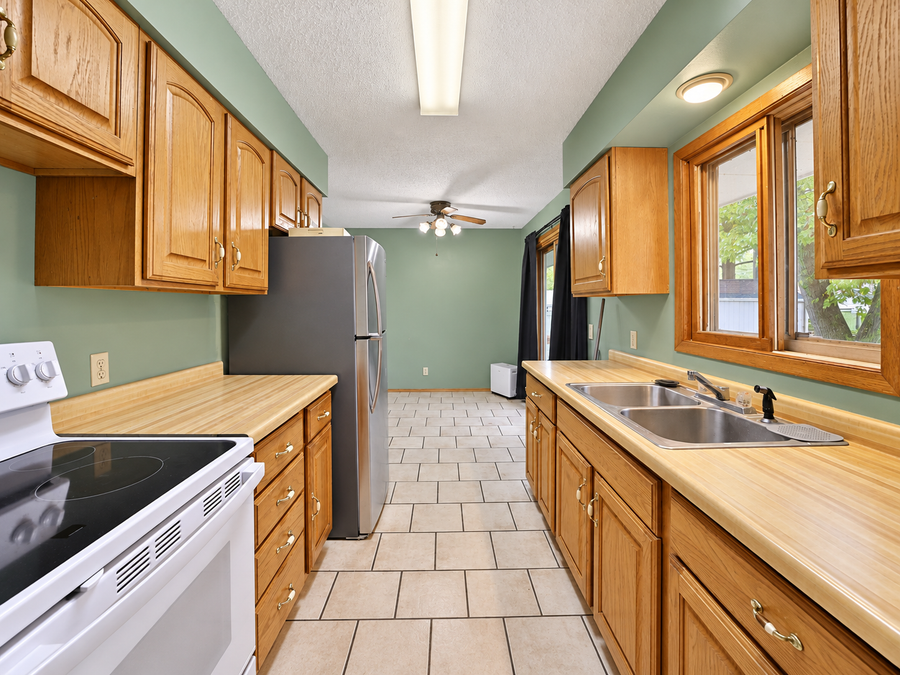 908 12th Avenue Ne, Brainerd, MN 56401 - #2