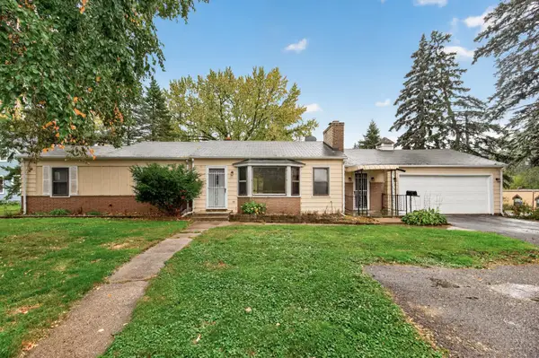 1210 County Road C East, Maplewood, MN 55109