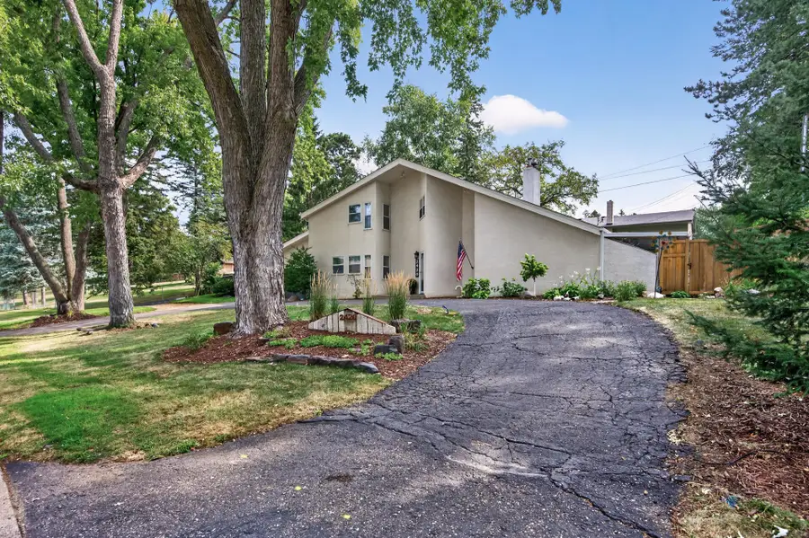 2420 Simpson Street, Roseville, MN 55113 - #2