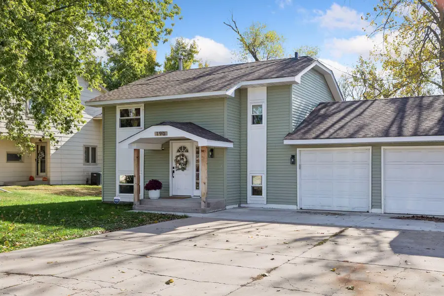 190 Transit Avenue, Roseville, MN 55113 - #3