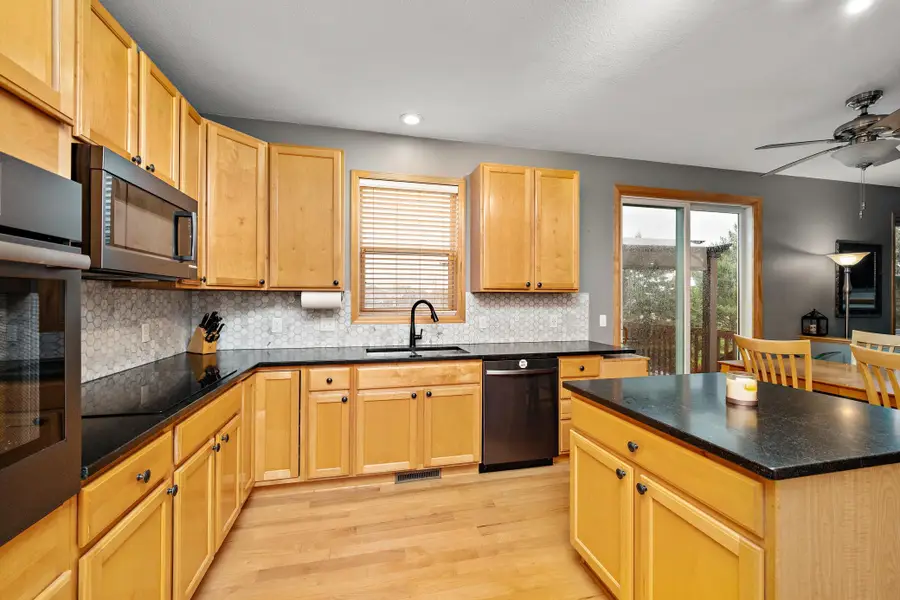 6622 Ashton Circle, Shakopee, MN 55379 - #3