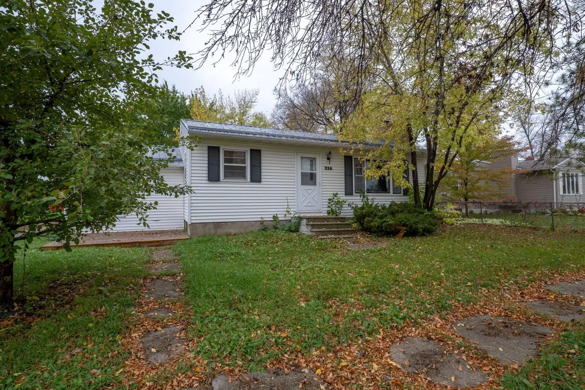 216 1st Avenue E, Halstad, MN 56548 - #1