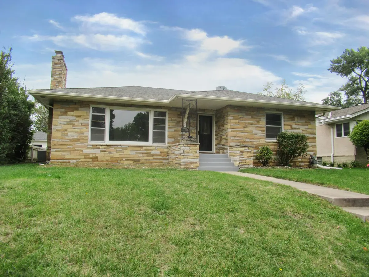 2513 Saint Anthony Boulevard, Saint Anthony, MN 55418 - #1