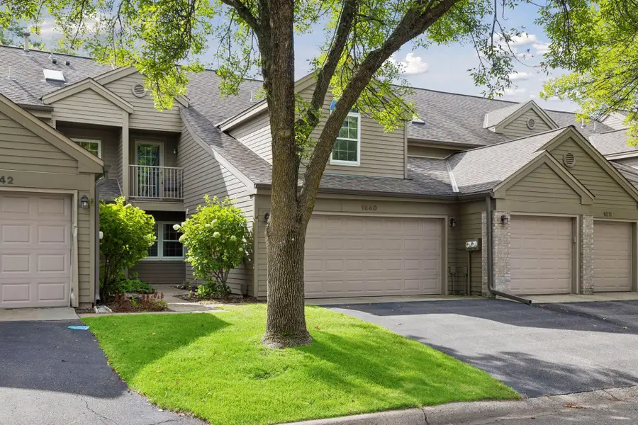 1640 Rose Hill Circle, Saint Paul, MN 55108 - #3