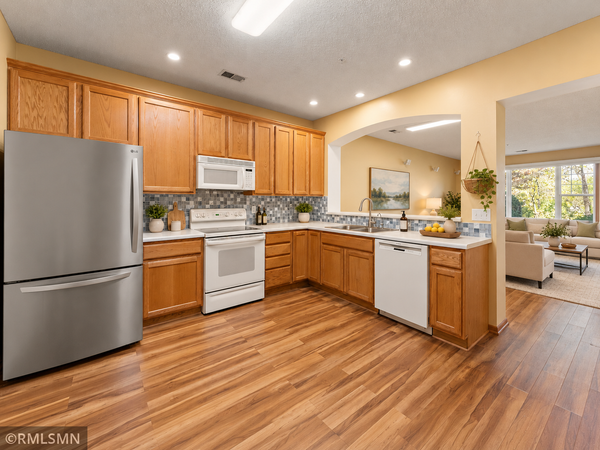 772 Wisconsin Avenue N, Golden Valley, MN 55427