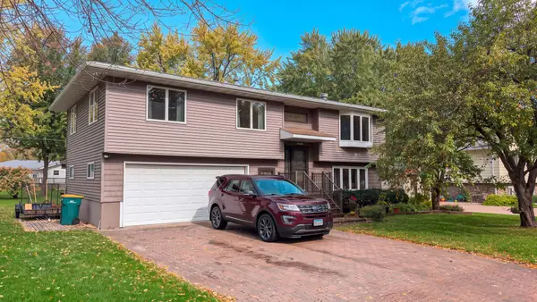 1613 Canary Drive, Albert Lea, MN 56007