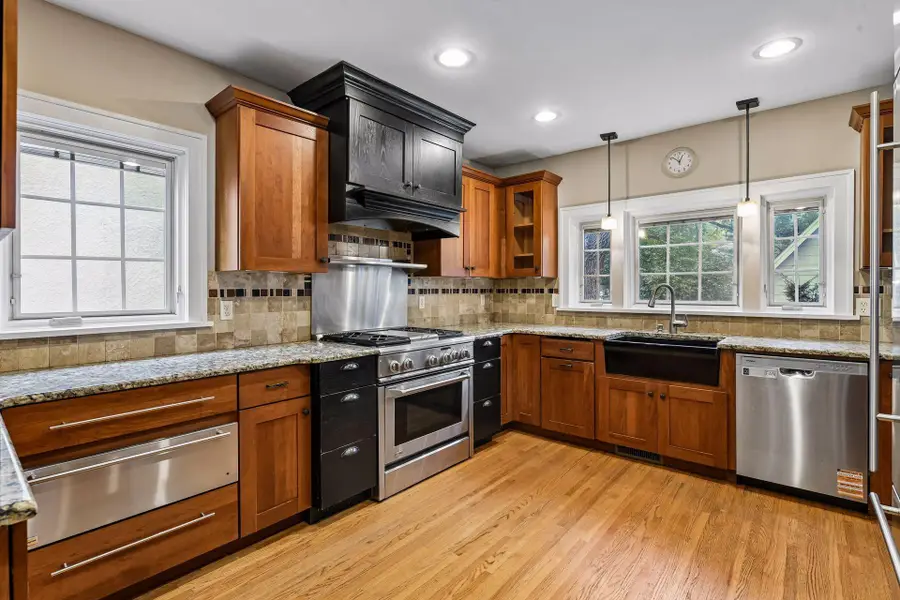 978 17th Avenue Se, Minneapolis, MN 55414 - #3