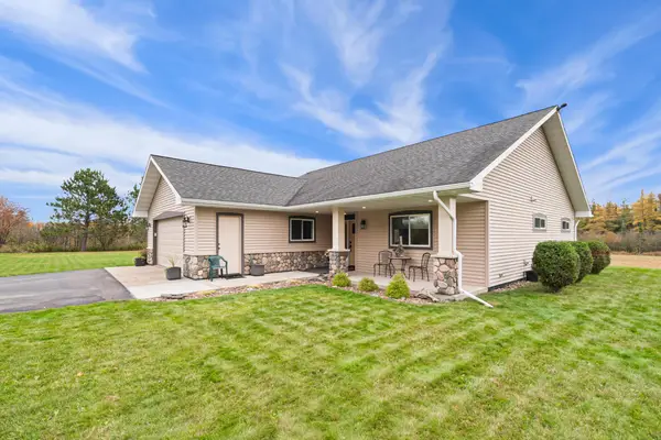 96 High Ridge Trail, Esko, MN 55733