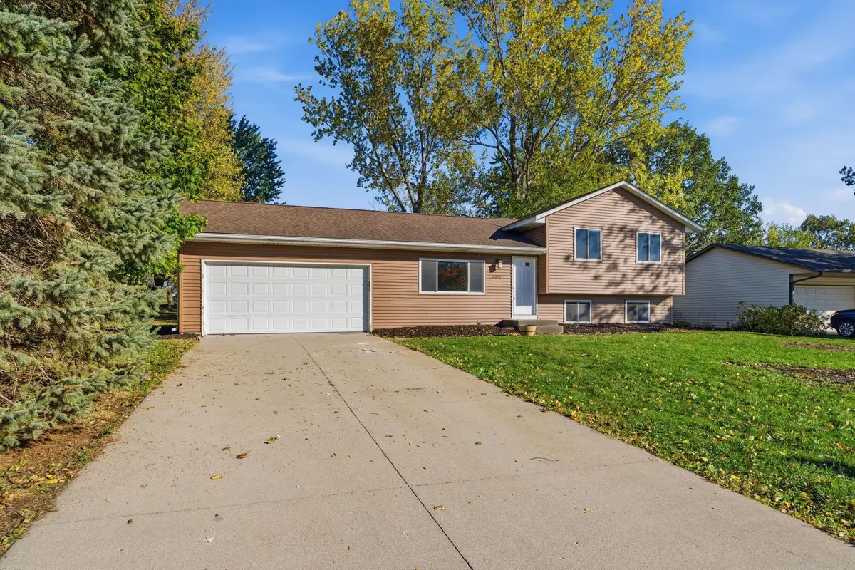 2613 Wimbledon Drive, Woodbury, MN 55125 - #1