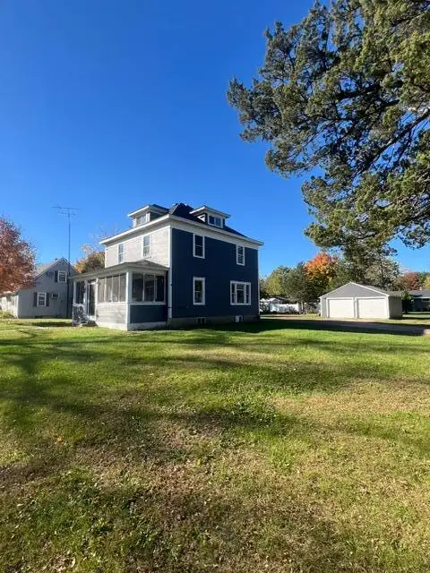 604 S Swift Avenue, Litchfield, MN 55355 - #3