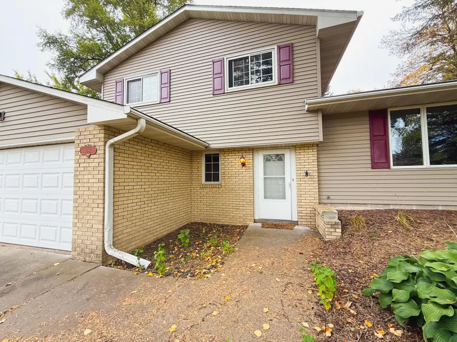 1081 Cedarwood Drive, Woodbury, MN 55125 - #2