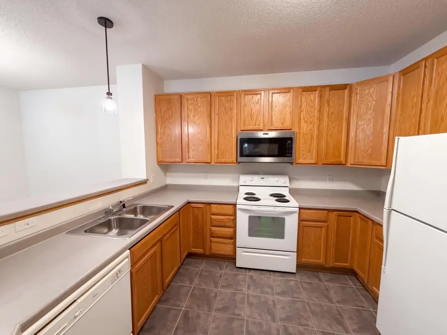 3130 Juniper Lane #C, Woodbury, MN 55125 - #2