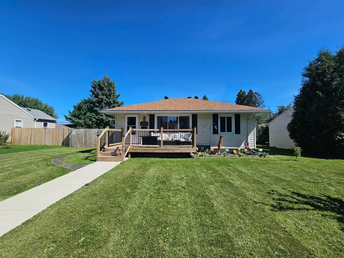 210 S 2nd Street W, Aurora, MN 55705 - #1