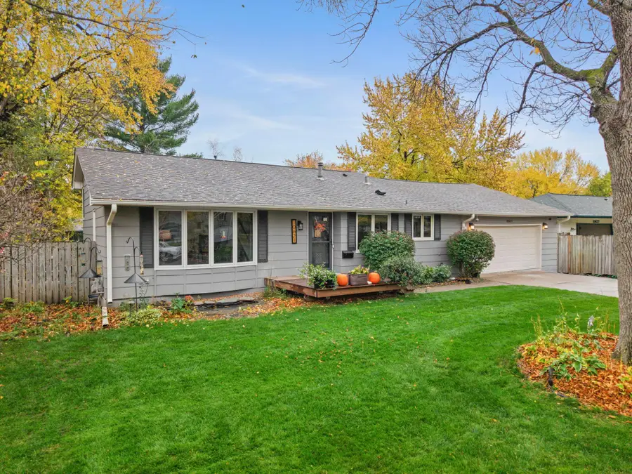 10621 Russell Avenue S, Bloomington, MN 55431 - #2