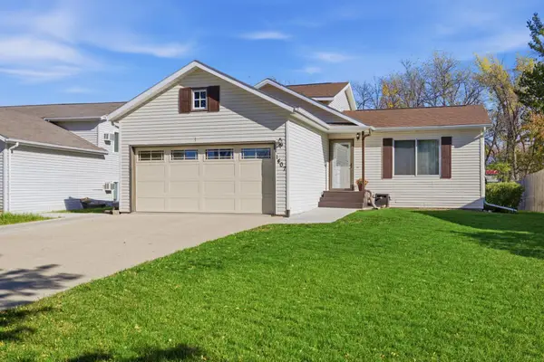 1407 7th Street W, West Fargo, ND 58078