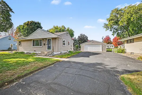 6961 Clayton Avenue, Inver Grove Heights, MN 55076
