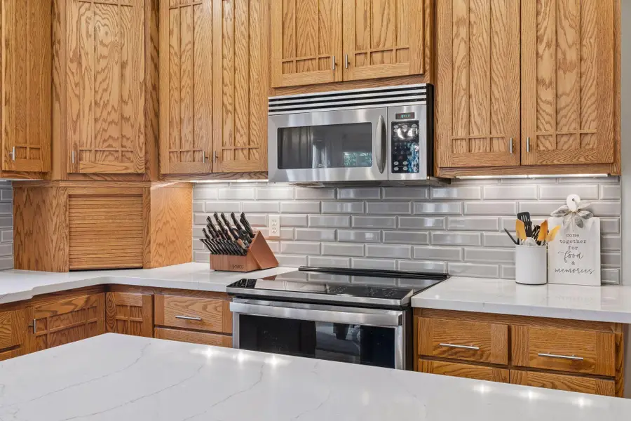 10472 Vera Cruz Drive N, Brooklyn Park, MN 55443 - #3