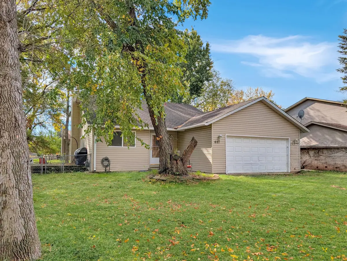 621 73rd Way N, Brooklyn Park, MN 55444 - #1