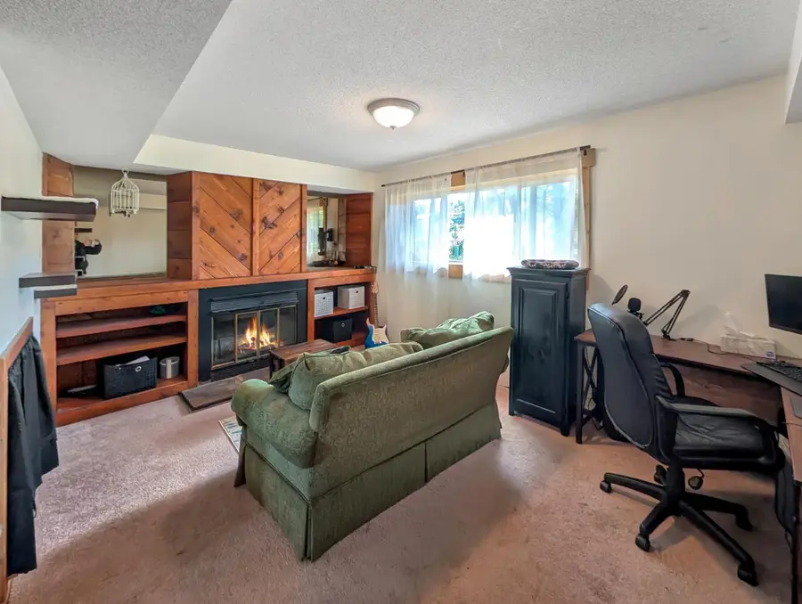 621 73rd Way N, Brooklyn Park, MN 55444 - #3