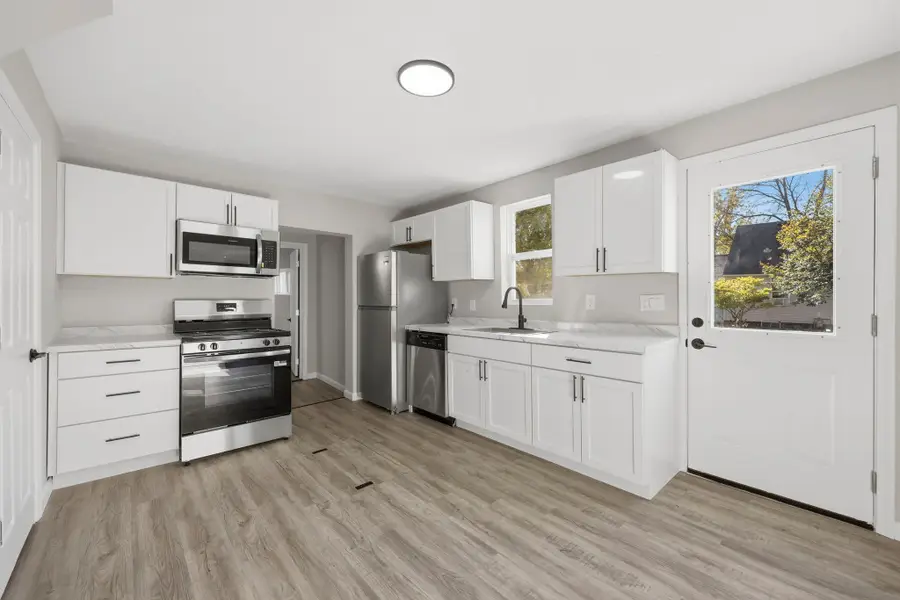 317 5th Street Sw, Little Falls, MN 56345 - #2