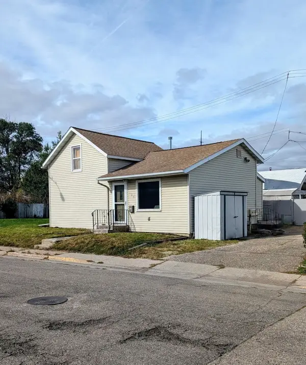 124 W Fremont Street, Owatonna, MN 55060