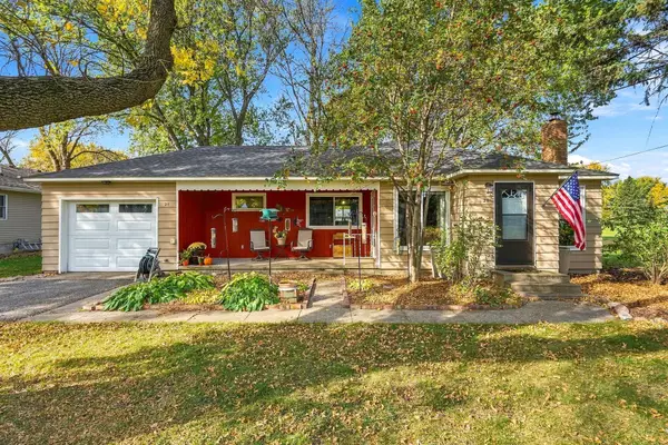 21 1st Avenue Sw, Norwood Young America, MN 55397