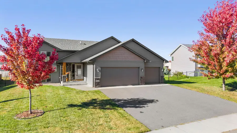 1833 Lincoln Street, Cambridge, MN 55008 - #3
