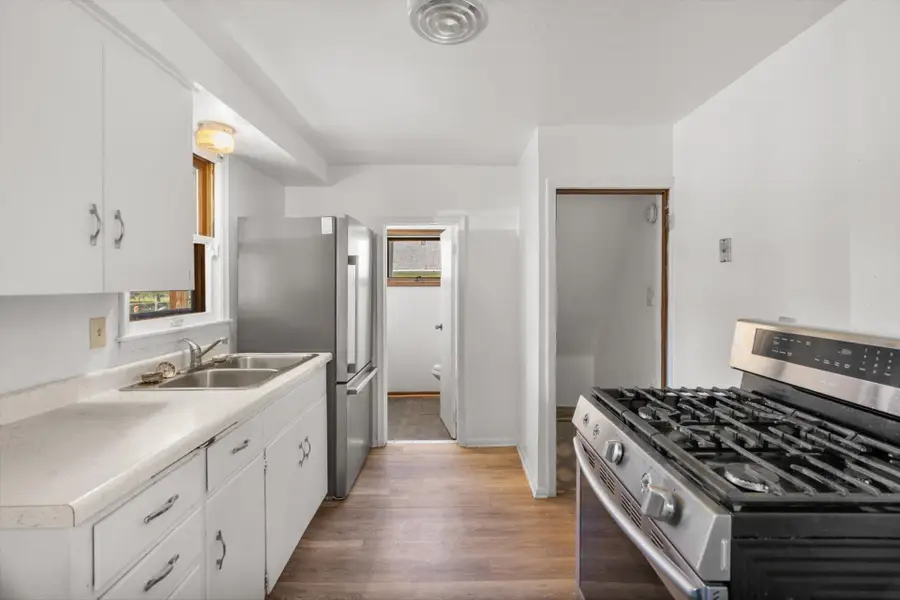112 Lawson Avenue E, Saint Paul, MN 55117 - #3