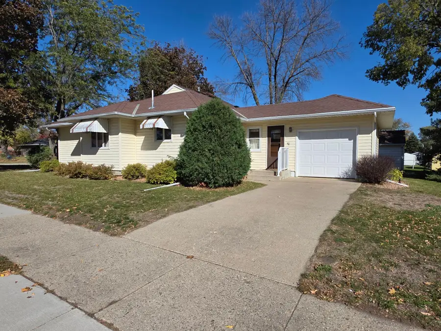 201 Walnut Avenue N, Canby, MN 56220 - #2