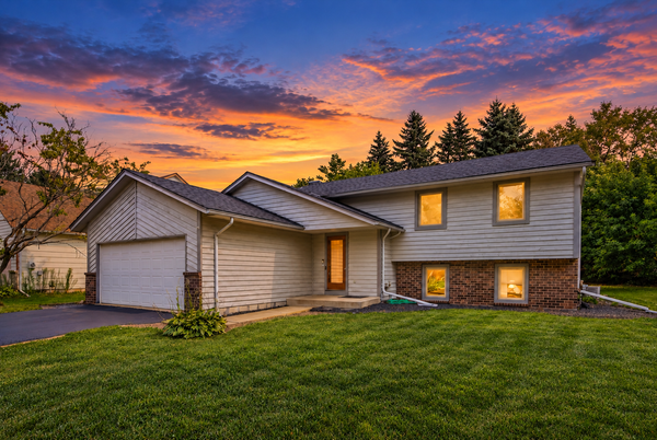8026 173rd Street W, Lakeville, MN 55044