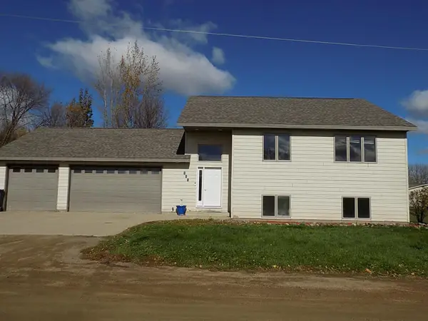 559 E 11th Street, Gibbon, MN 55335