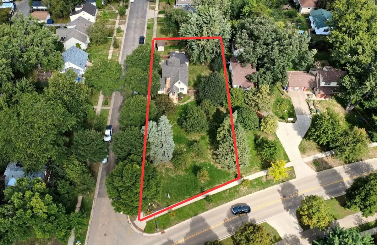 705 Wheelock Parkway W, Saint Paul, MN 55117 - #1