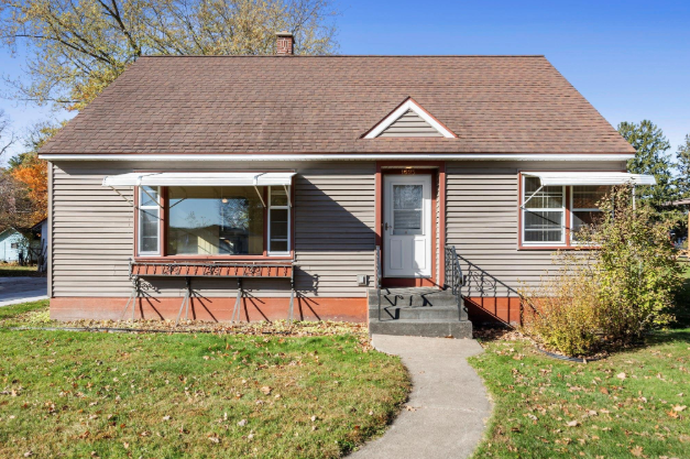 1695 2nd Avenue, Cumberland, WI 54829 - #2