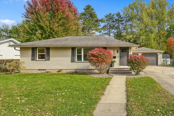 614 N Pearl Street, River Falls, WI 54022
