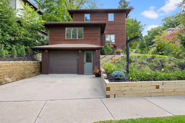 2334 Doswell Avenue, Saint Paul, MN 55108
