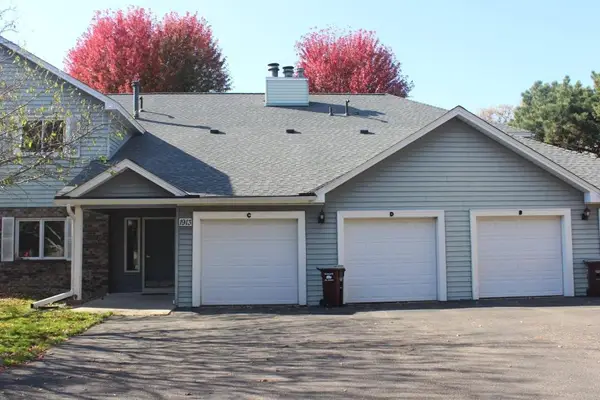 1913 Fox Ridge Drive #B, West Saint Paul, MN 55118
