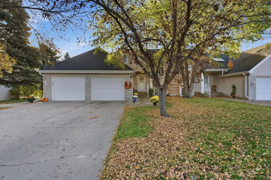 2215 10th Avenue Se, Willmar, MN 56201 - #3