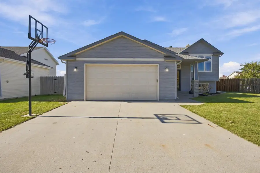 4530 10th Street W, West Fargo, ND 58078 - #2